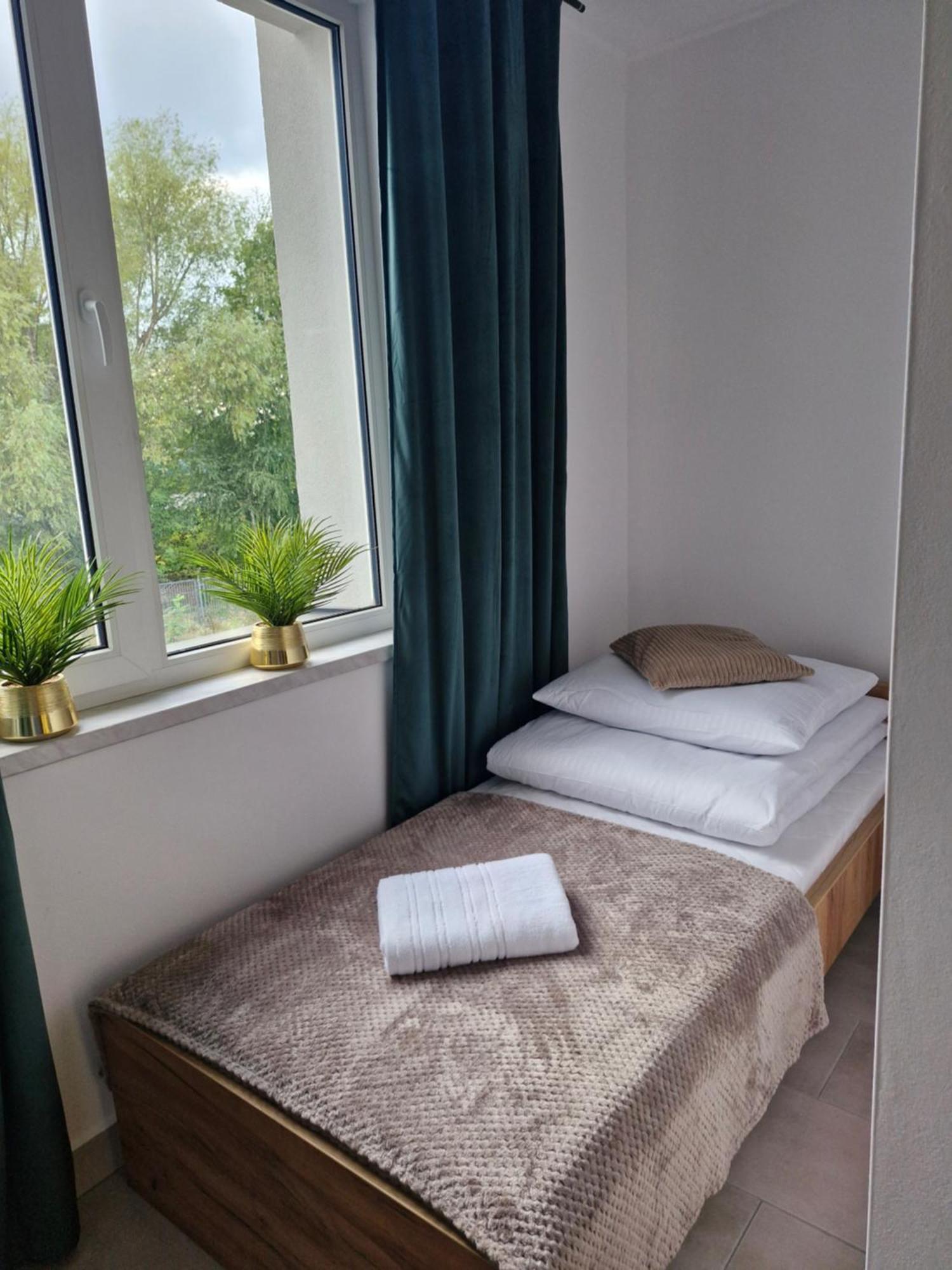 Motel Mewa Lezajsk Kültér fotó